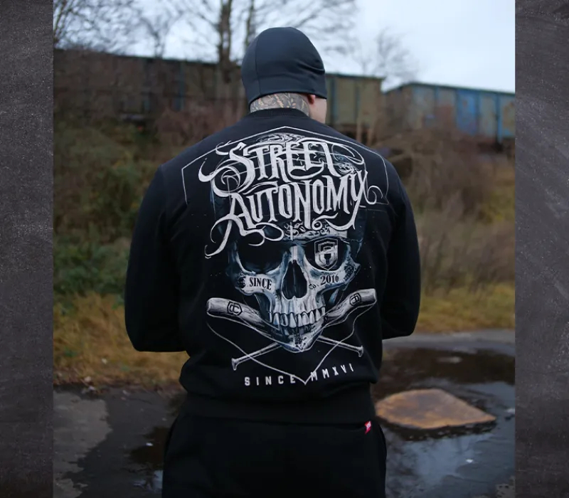 bluza_bez_kaptura_street__0-48.webp Męskie Street Autonomy Bluzy>BLUZA BEZ KAPTURA PIRAT BLACK 2024