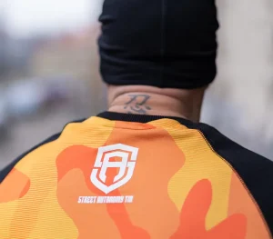 Męskie Street Autonomy Bluzy>BLUZA BEZ KAPTURA HEART ORANGE/CAMO SUB 2020